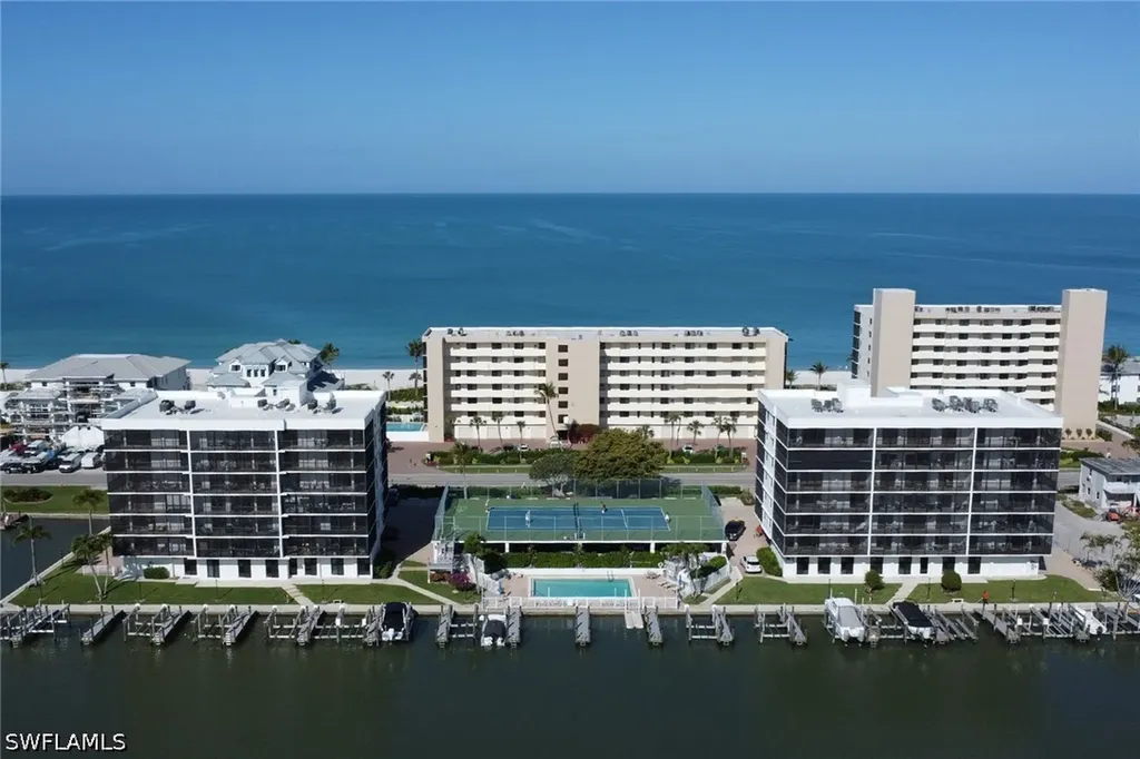 10475 Gulf Shore Drive Naples FL 34108