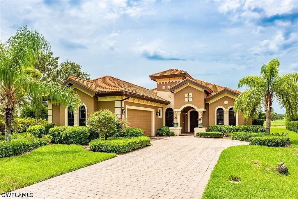 7771 Cottesmore Drive Naples FL 34113