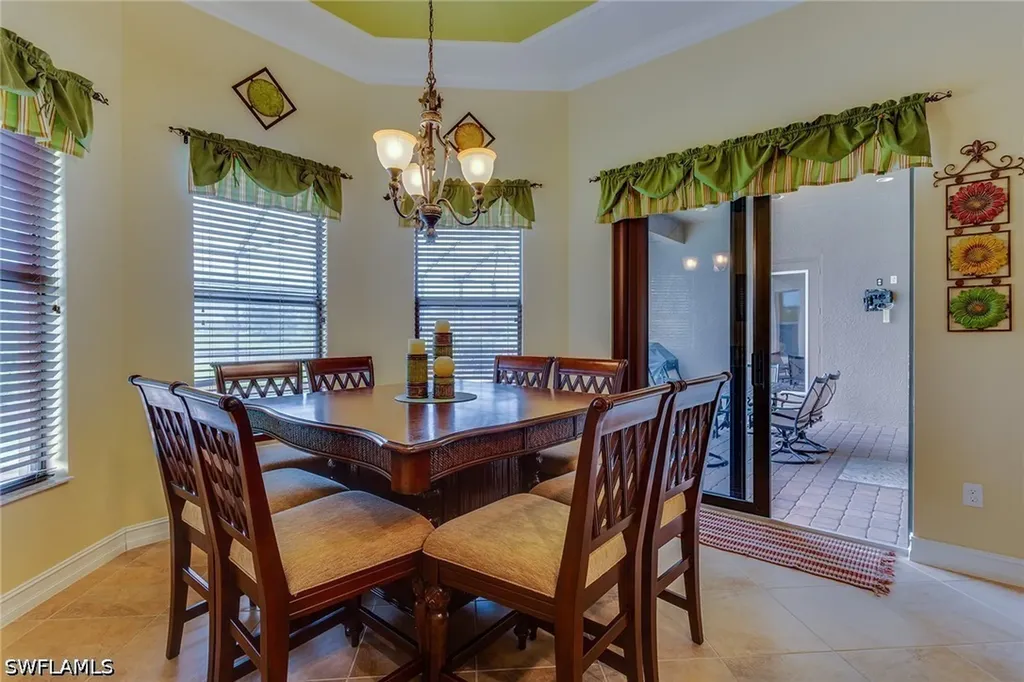 7771 Cottesmore Drive Naples FL 34113