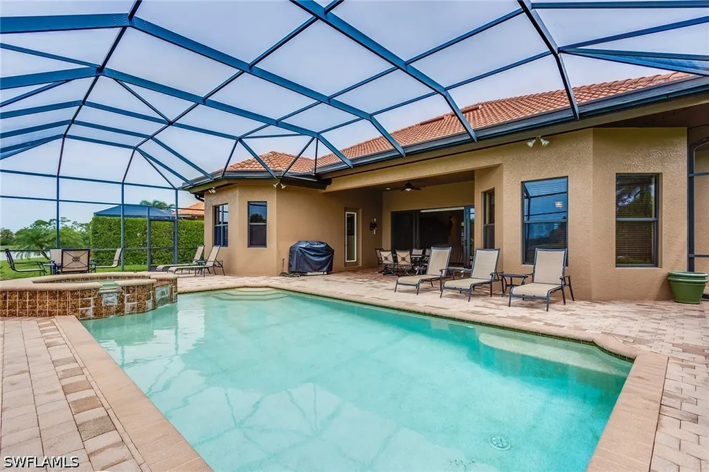 7771 Cottesmore Drive Naples FL 34113