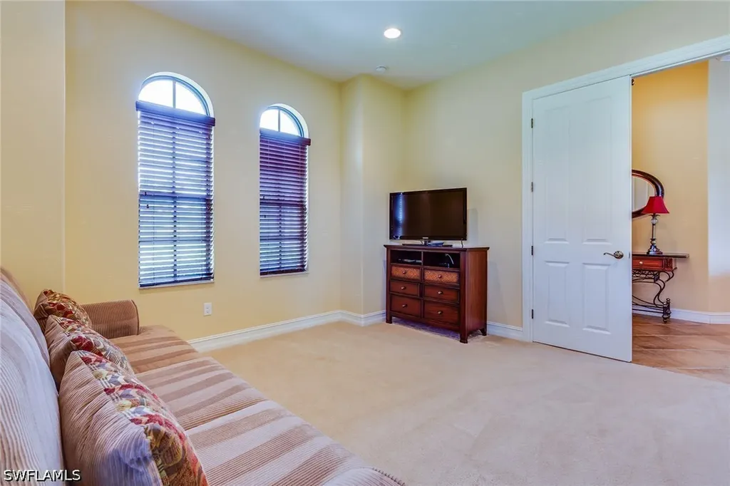 7771 Cottesmore Drive Naples FL 34113