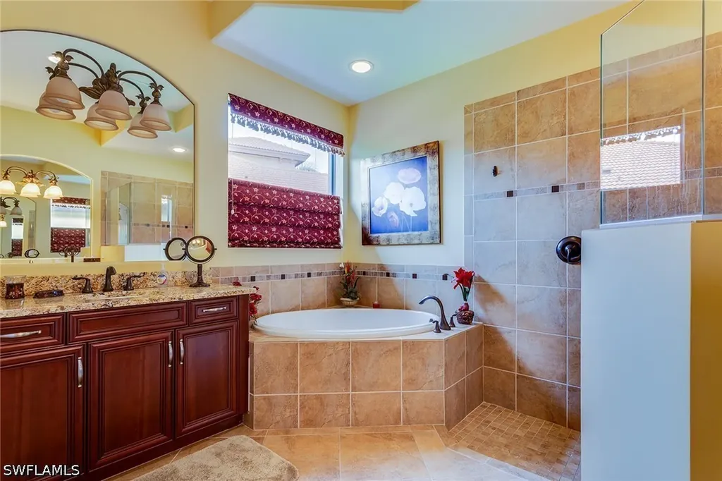 7771 Cottesmore Drive Naples FL 34113