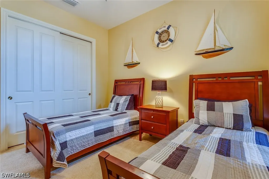 7771 Cottesmore Drive Naples FL 34113