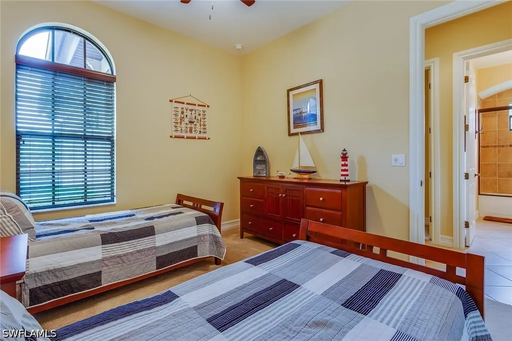 7771 Cottesmore Drive Naples FL 34113