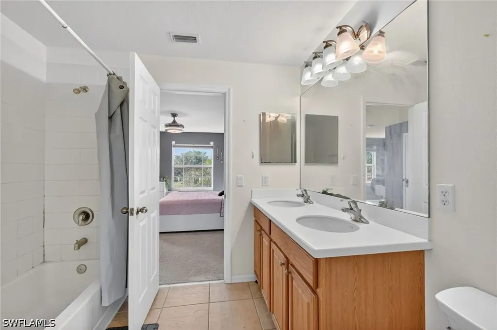 2645 Fishtail Palm Court Naples FL 34120