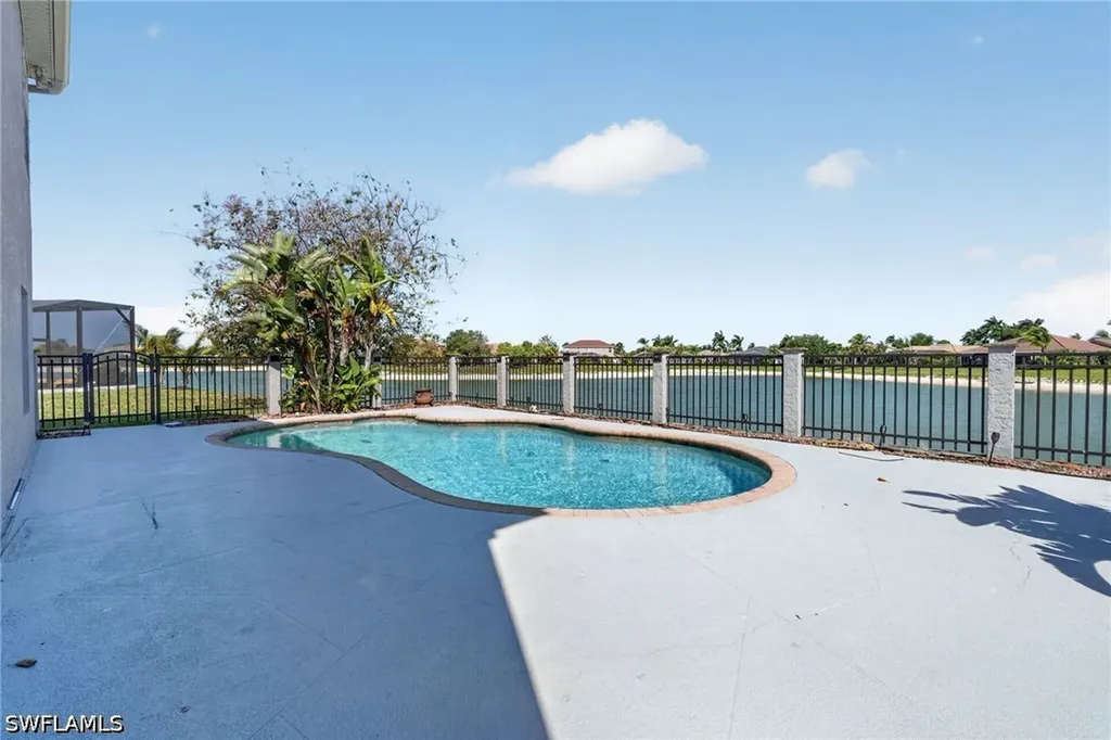 2645 Fishtail Palm Court Naples FL 34120