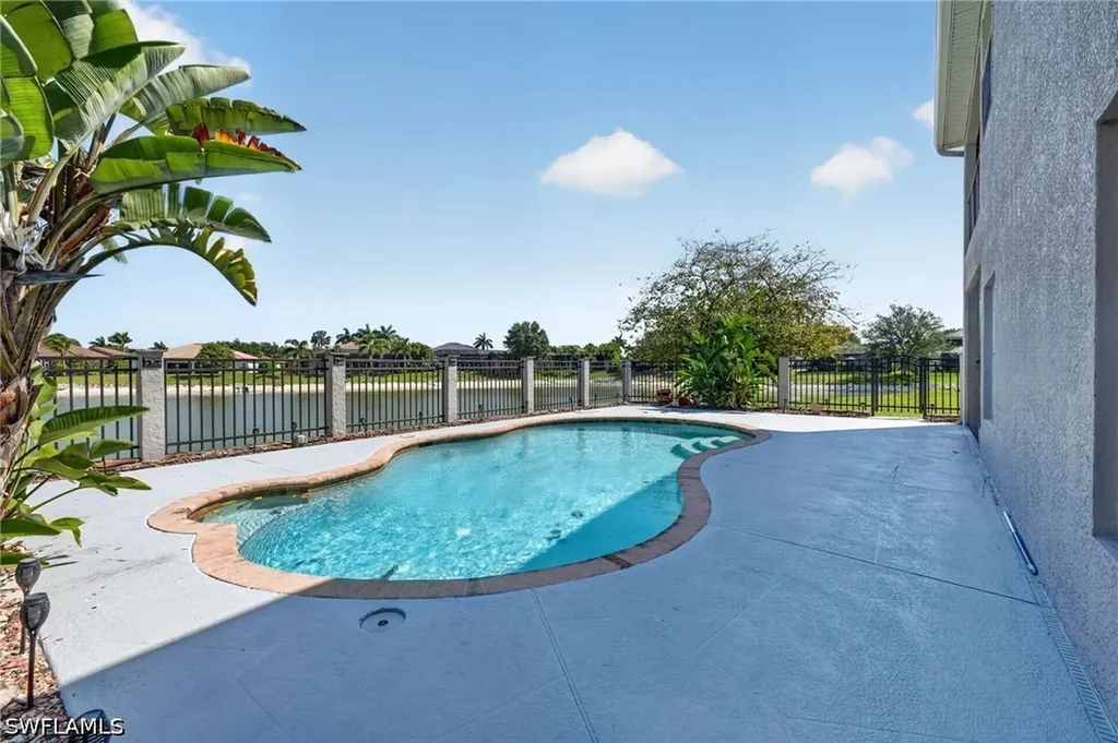 2645 Fishtail Palm Court Naples FL 34120