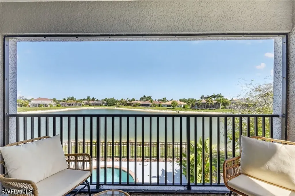 2645 Fishtail Palm Court Naples FL 34120