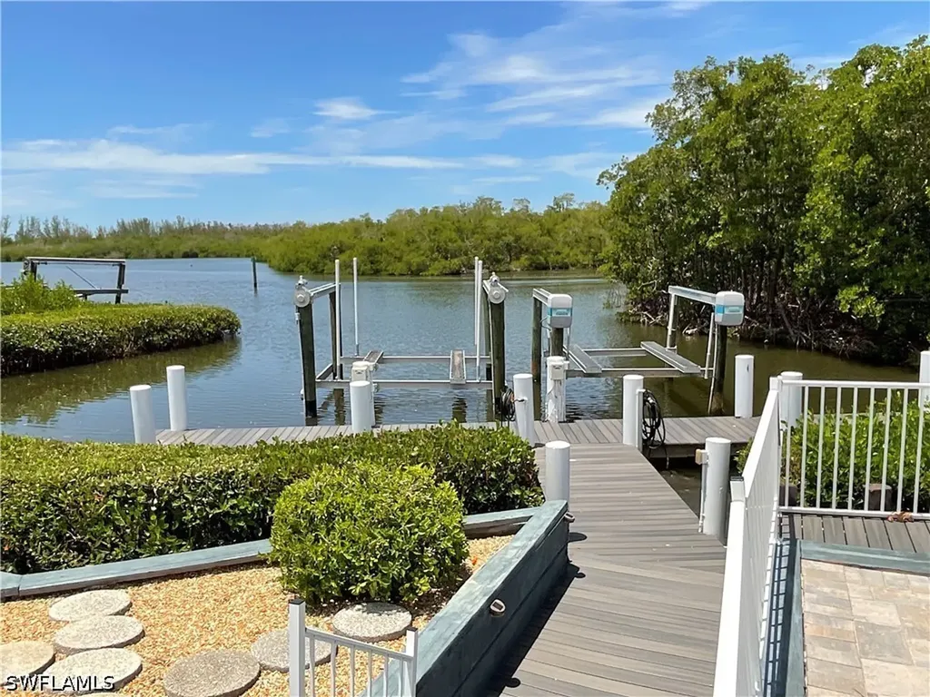 4729 Tahiti Drive Bonita Springs FL 34135