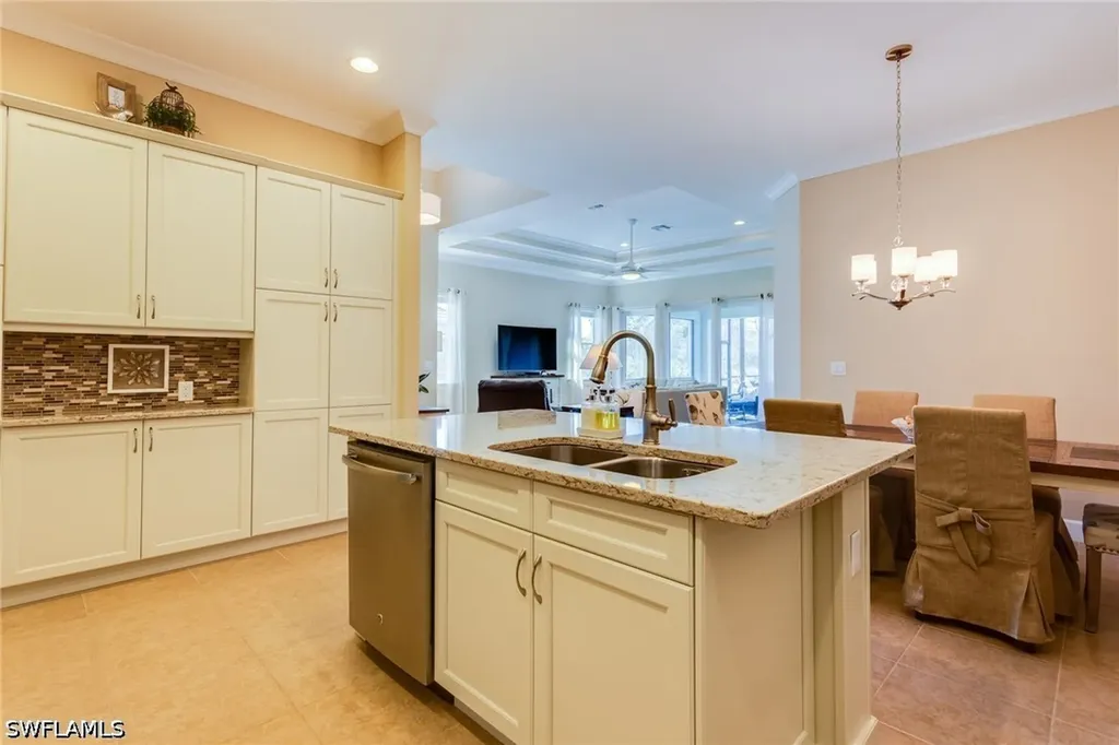 7096 Dominica Drive Naples FL 34113