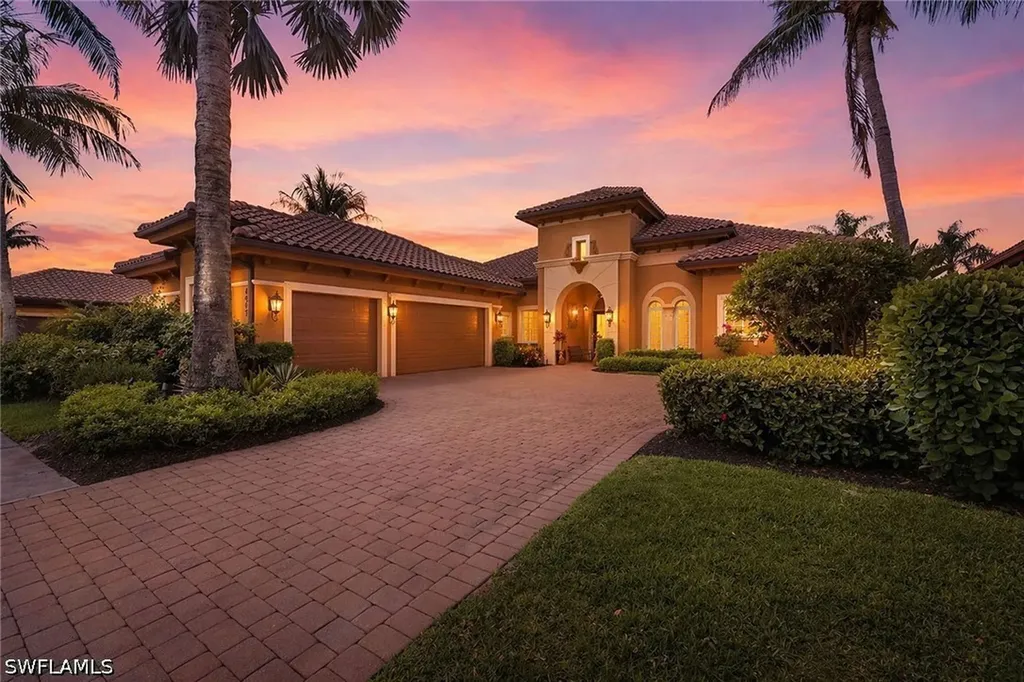 8907 Shenendoah Circle Naples FL 34113