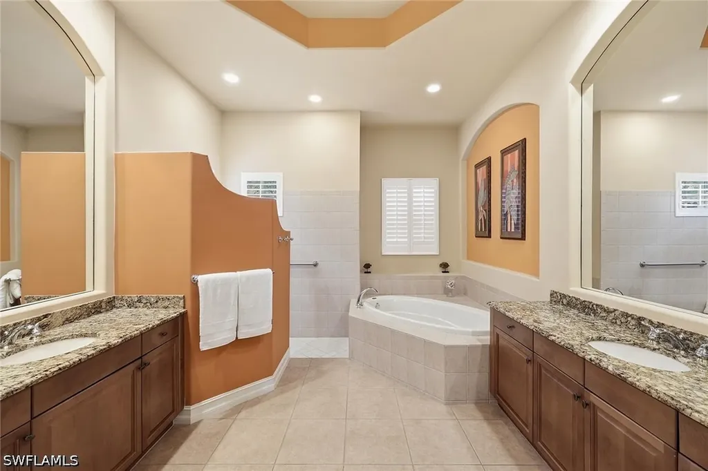 8907 Shenendoah Circle Naples FL 34113