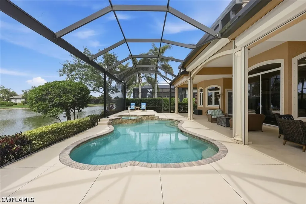 8907 Shenendoah Circle Naples FL 34113