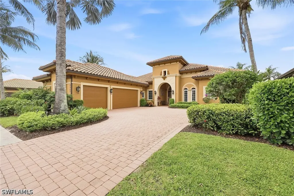8907 Shenendoah Circle Naples FL 34113