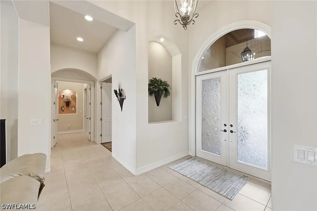 8907 Shenendoah Circle Naples FL 34113