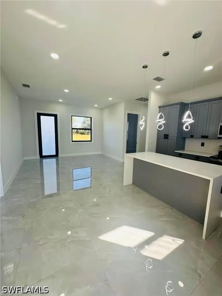 3905 23rd Street SW Lehigh Acres FL 33976