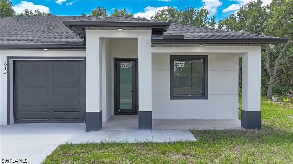 613/615 W 12th Street Lehigh Acres FL 33972