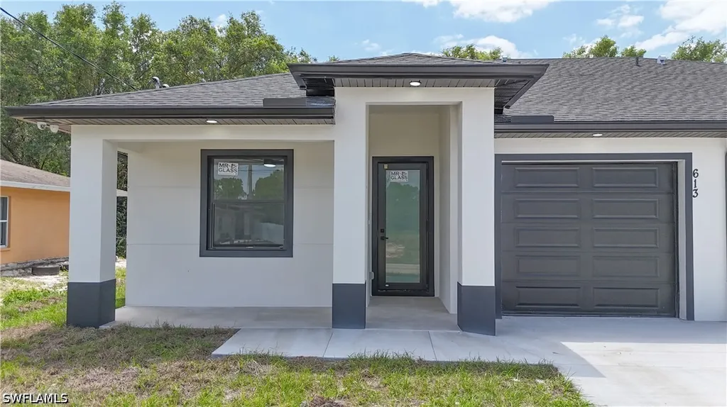 613/615 W 12th Street Lehigh Acres FL 33972