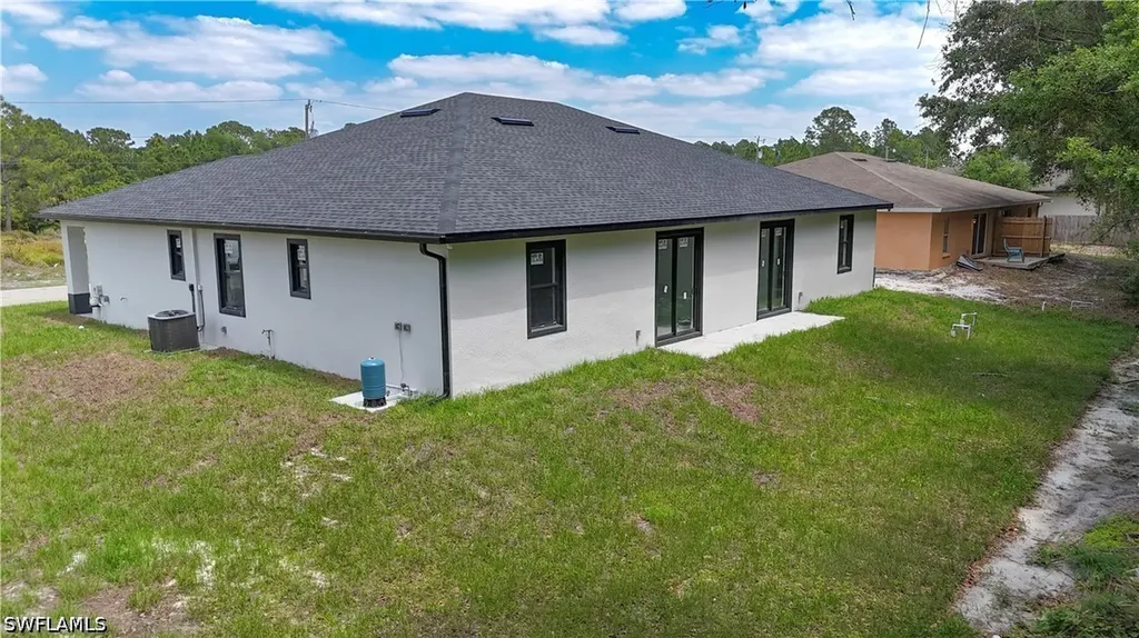 613/615 W 12th Street Lehigh Acres FL 33972