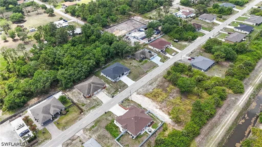613/615 W 12th Street Lehigh Acres FL 33972