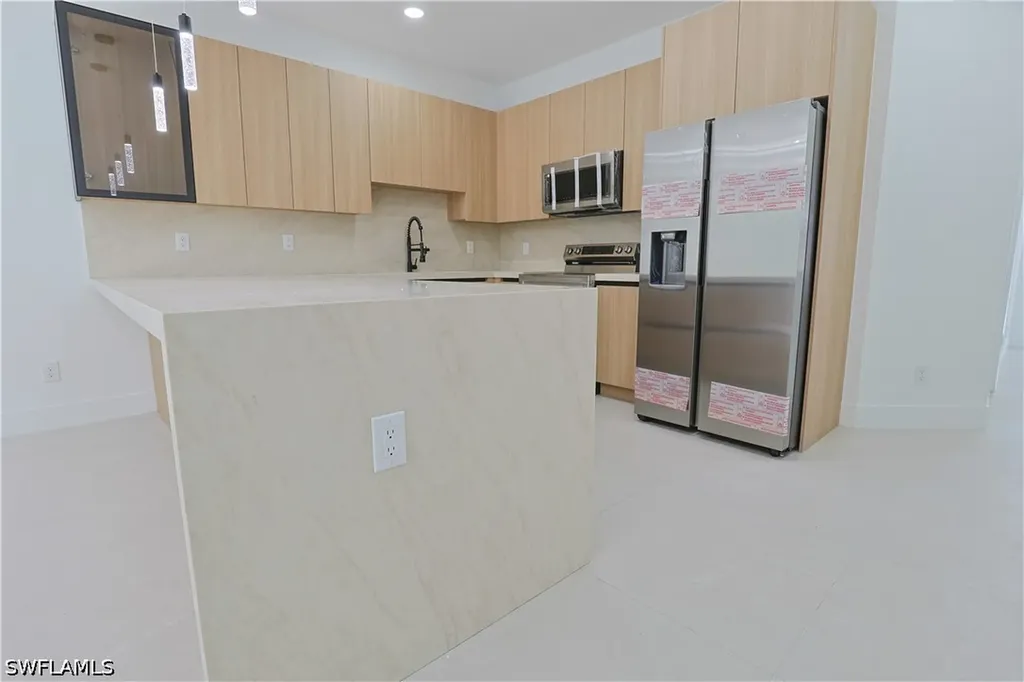 613/615 W 12th Street Lehigh Acres FL 33972