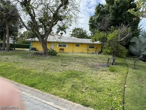 780 Fountainhead Lane Naples FL 34103