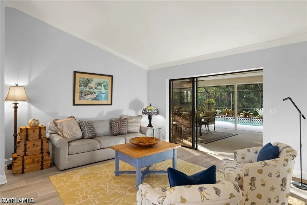 2259 Queens Way Naples FL 34112
