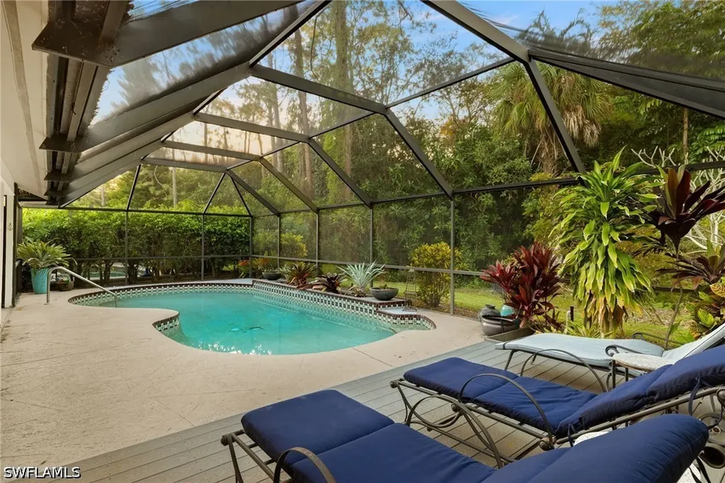2259 Queens Way Naples FL 34112