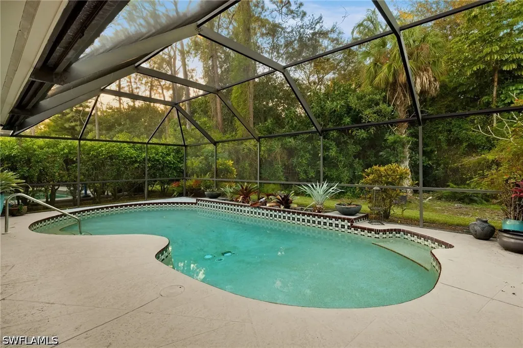 2259 Queens Way Naples FL 34112