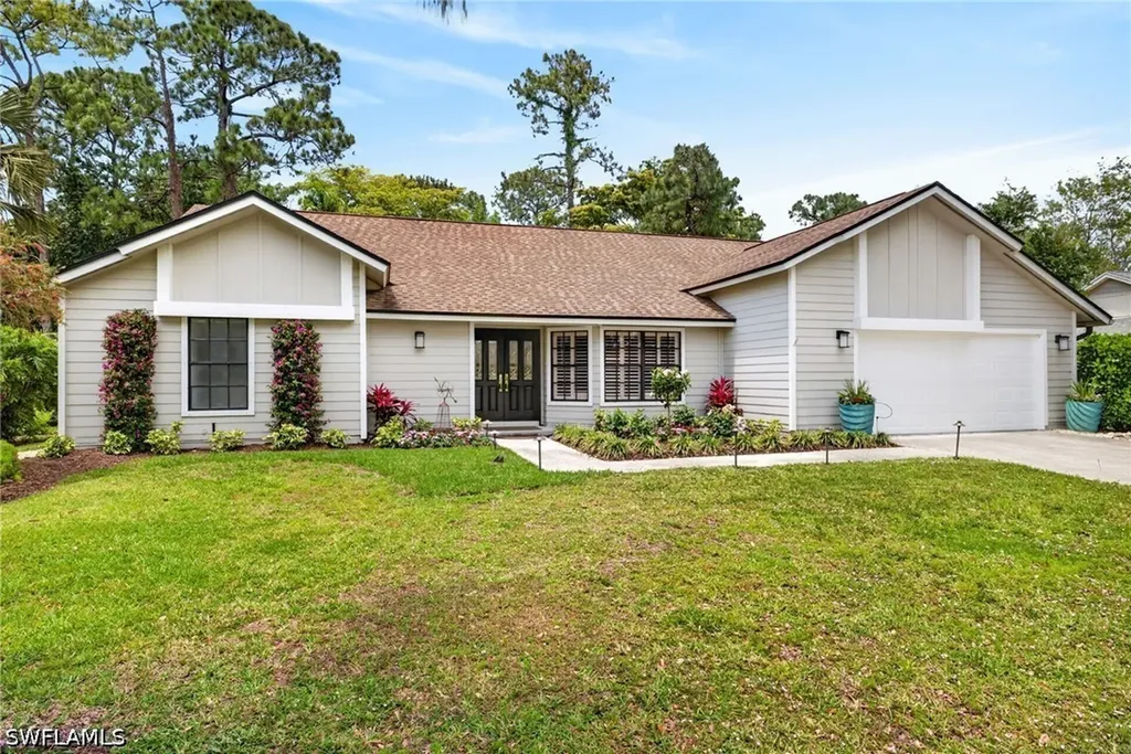 2259 Queens Way Naples FL 34112