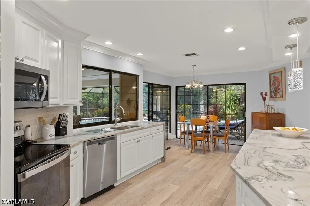 2259 Queens Way Naples FL 34112