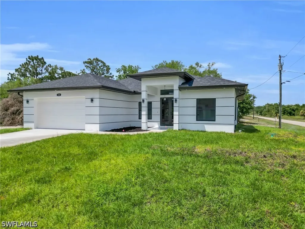 3307 E 17th Street Lehigh Acres FL 33972