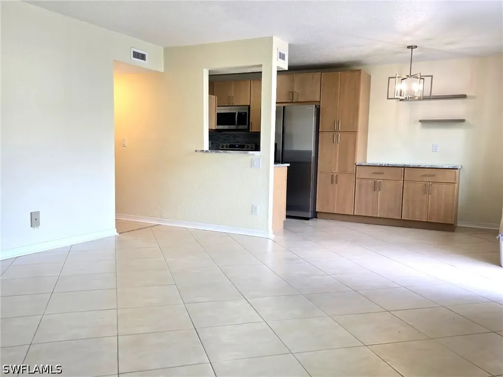 4625 Bayshore Drive Naples FL 34112