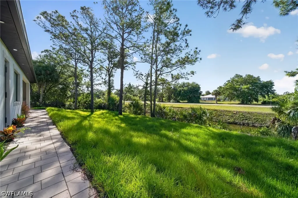 2009 Dixie Way Lehigh Acres FL 33972
