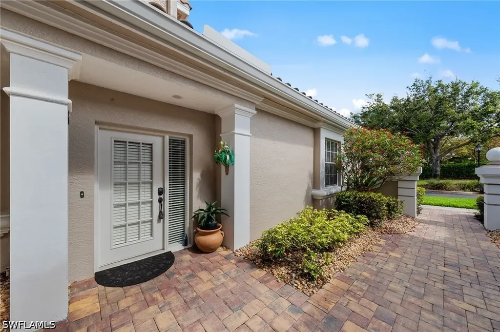3920 Deer Crossing Court Naples FL 34114