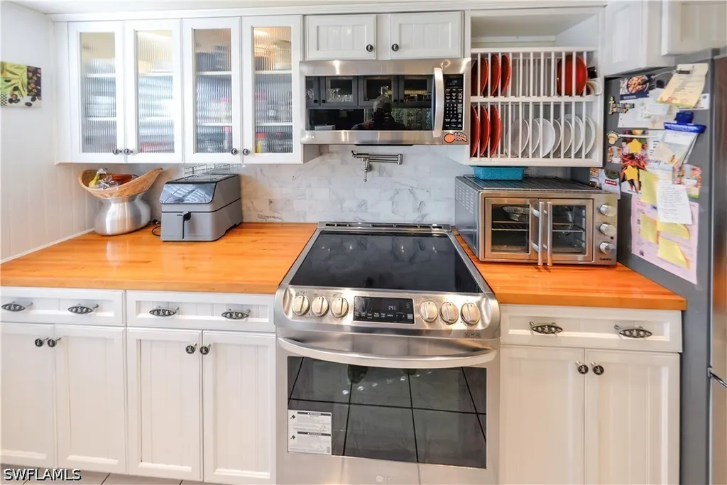 22161 Tallwood Court Estero FL 33928