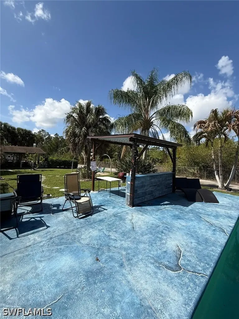 3220 29th Avenue NE Naples FL 34120