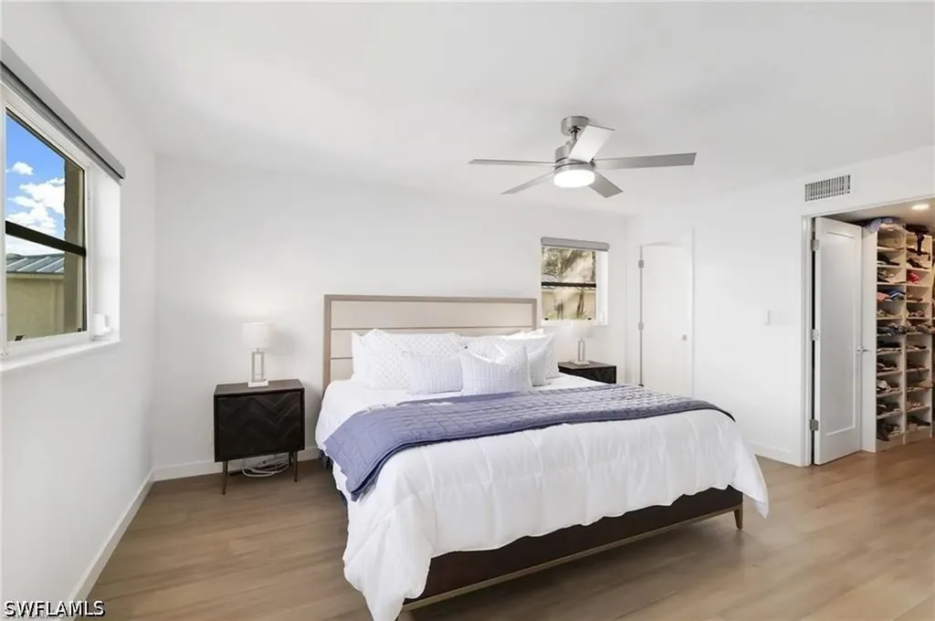 9486 Gulf Shore Drive Naples FL 34108