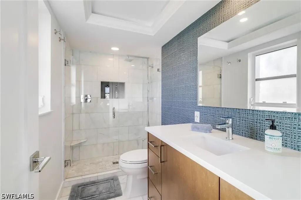 9486 Gulf Shore Drive Naples FL 34108