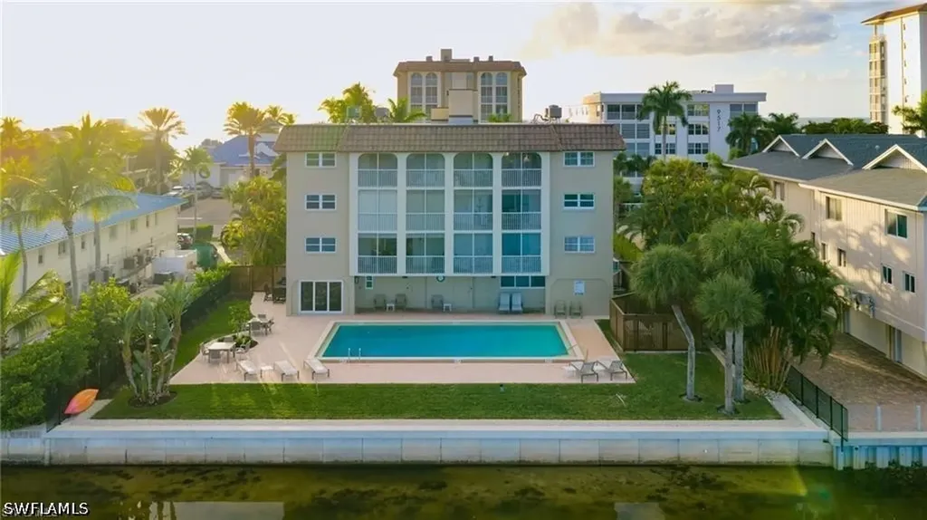 9486 Gulf Shore Drive Naples FL 34108