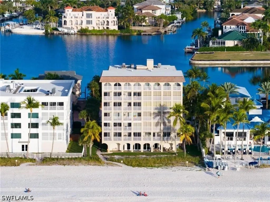 9486 Gulf Shore Drive Naples FL 34108