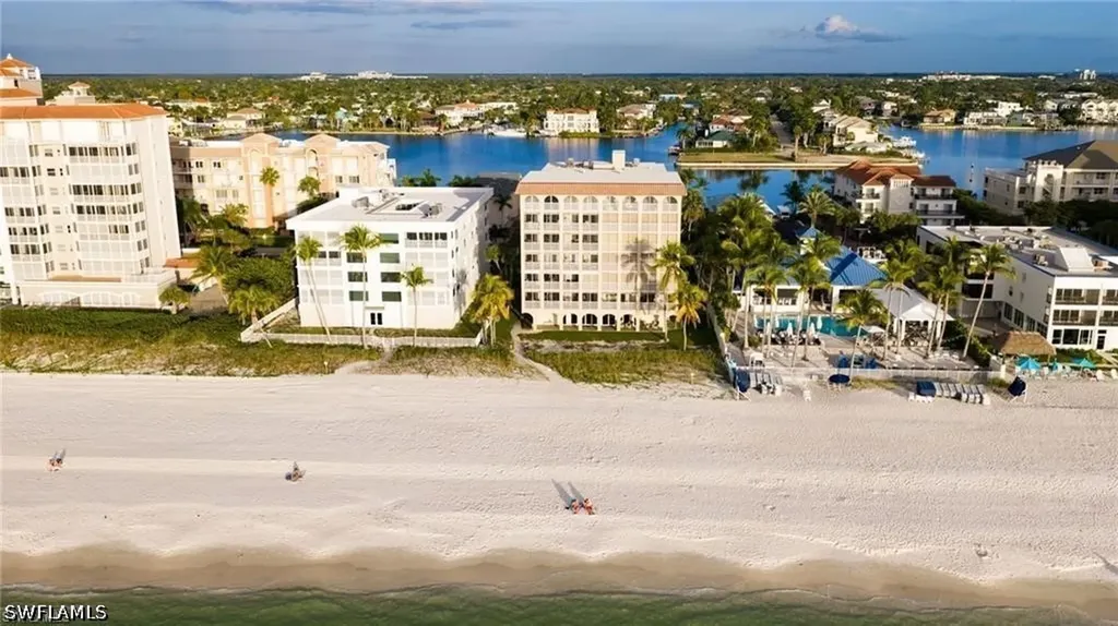 9486 Gulf Shore Drive Naples FL 34108