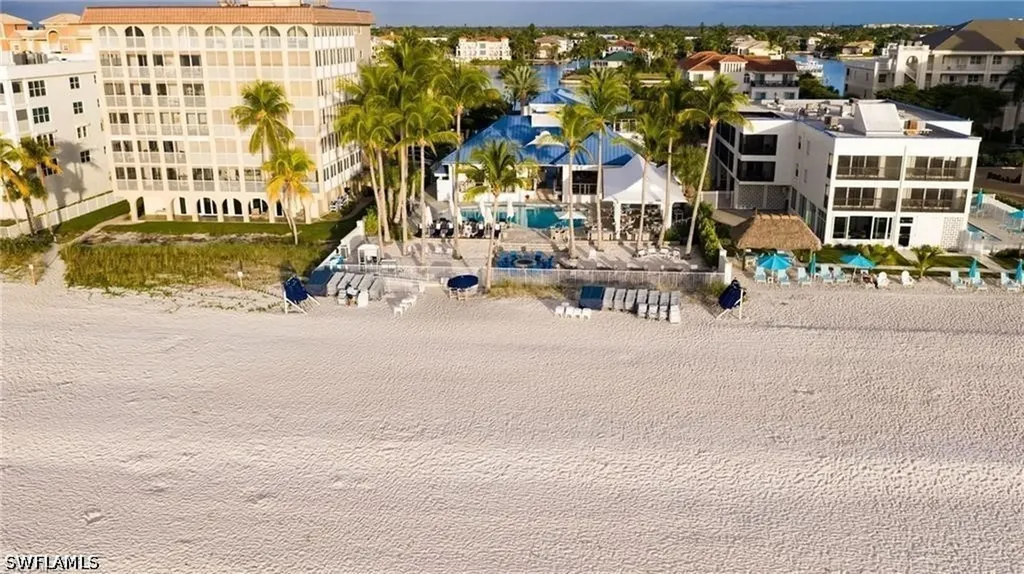 9486 Gulf Shore Drive Naples FL 34108
