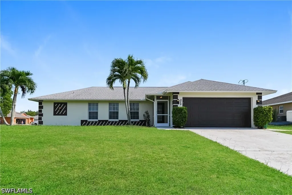 929 SW 31st Street Cape Coral FL 33914