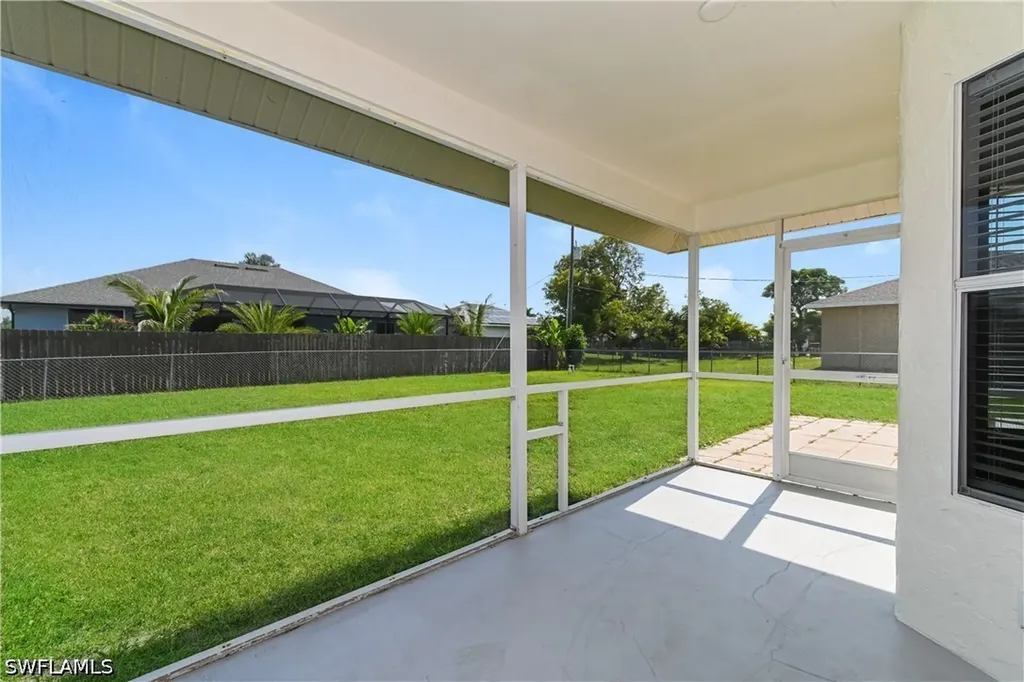 929 SW 31st Street Cape Coral FL 33914