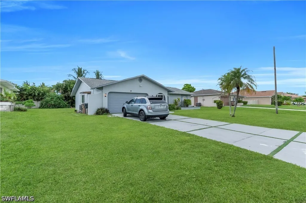 4424 SW 13th Avenue Cape Coral FL 33914