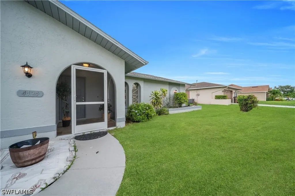 4424 SW 13th Avenue Cape Coral FL 33914