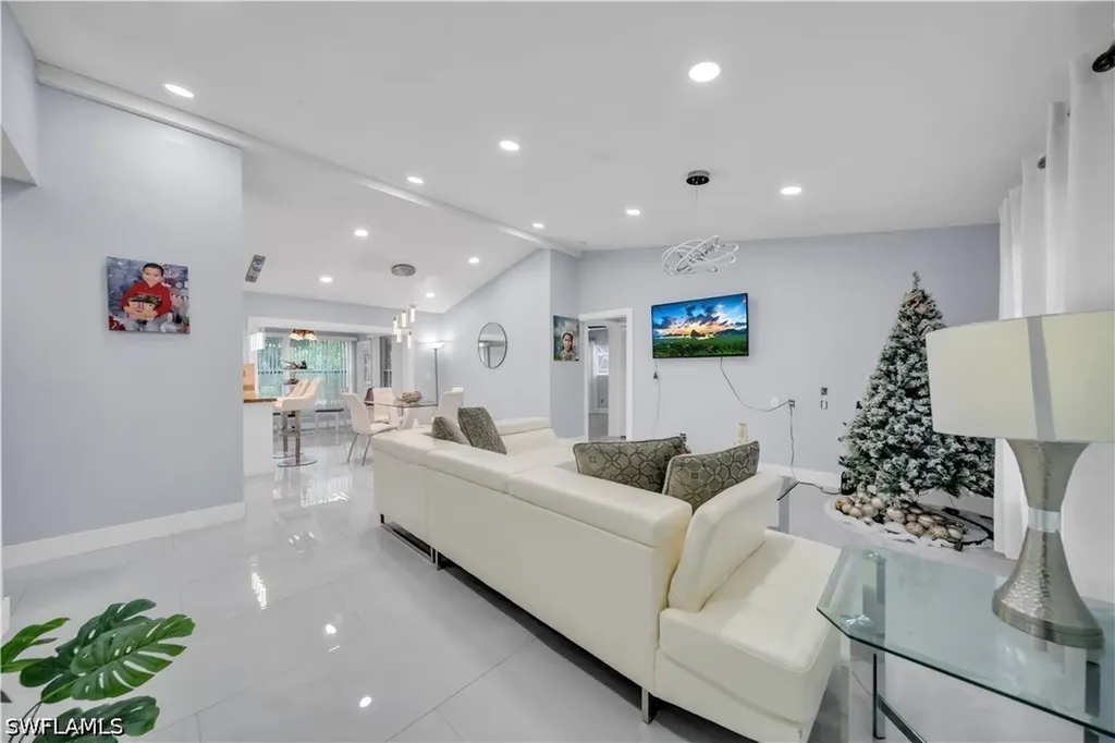 4424 SW 13th Avenue Cape Coral FL 33914