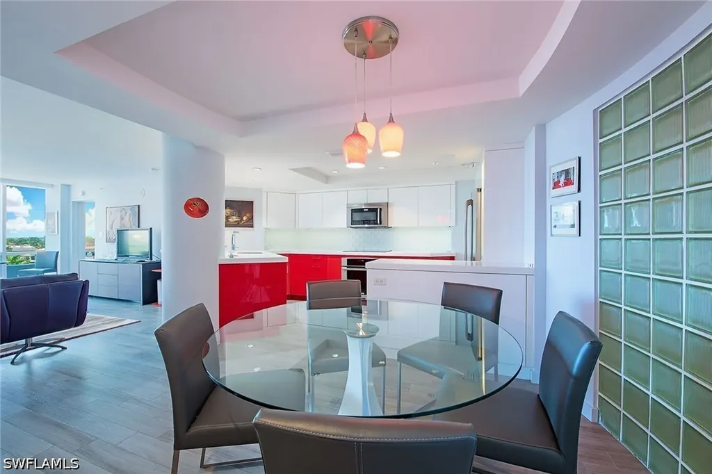 4751 Gulf Shore Boulevard N Naples FL 34103