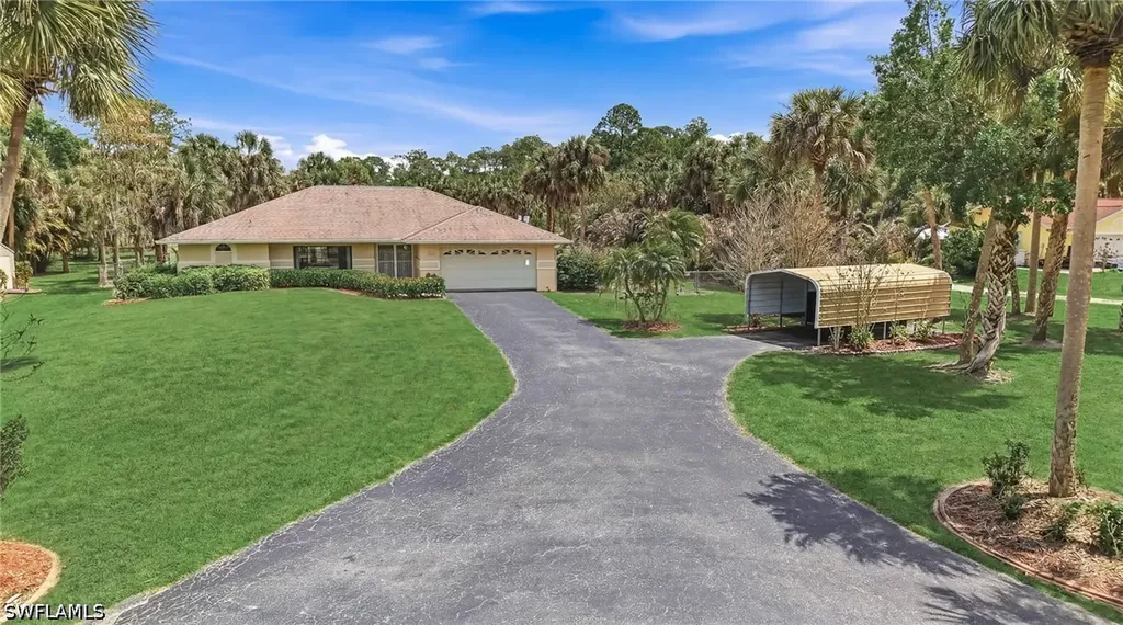 Naples FL, 184 Wilson Boulevard S